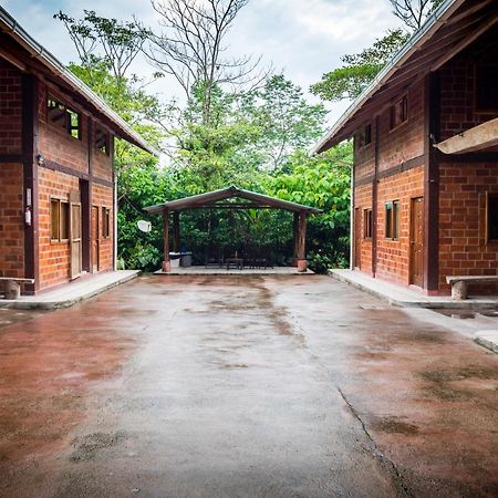 Hosteria Las Heliconias Тена Екстер'єр фото